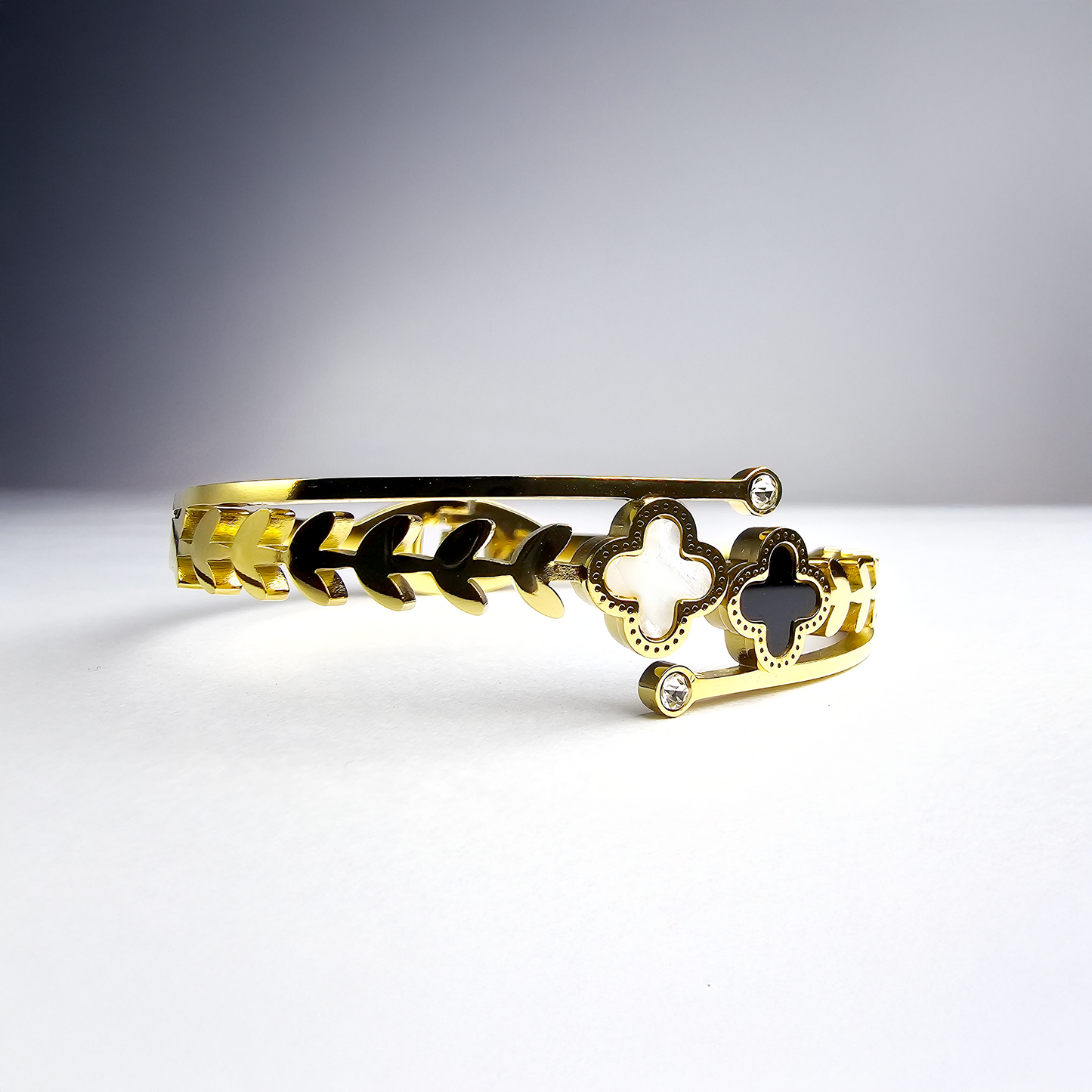 The Clover Luxe Bracelet - Aagrah Jewels™