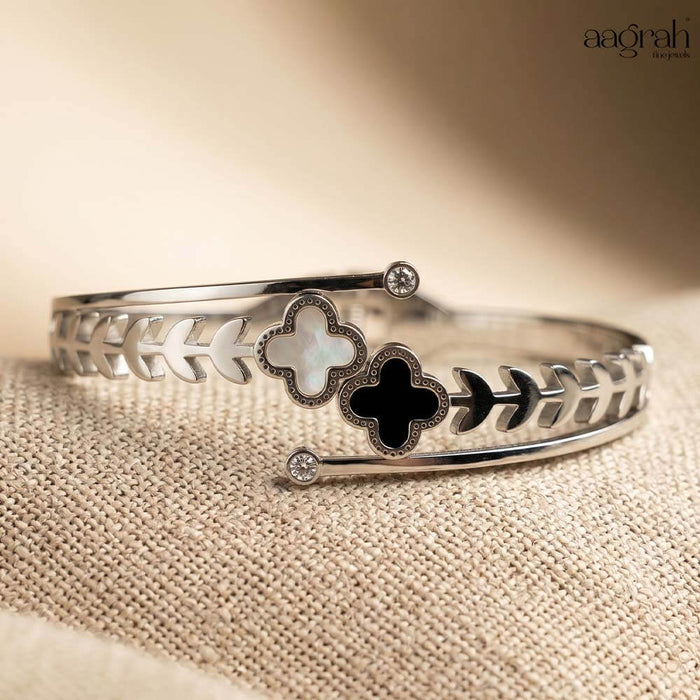 The Clover Luxe Bracelet