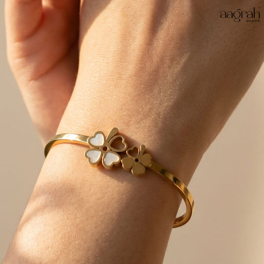 The Dual Floral Clover Bracelet