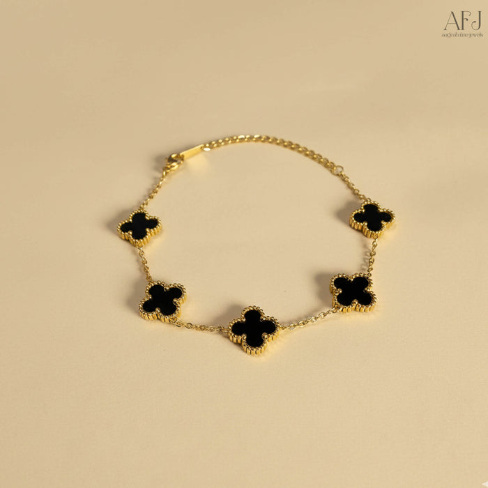 The Elegant Black Clover Jewellery Set