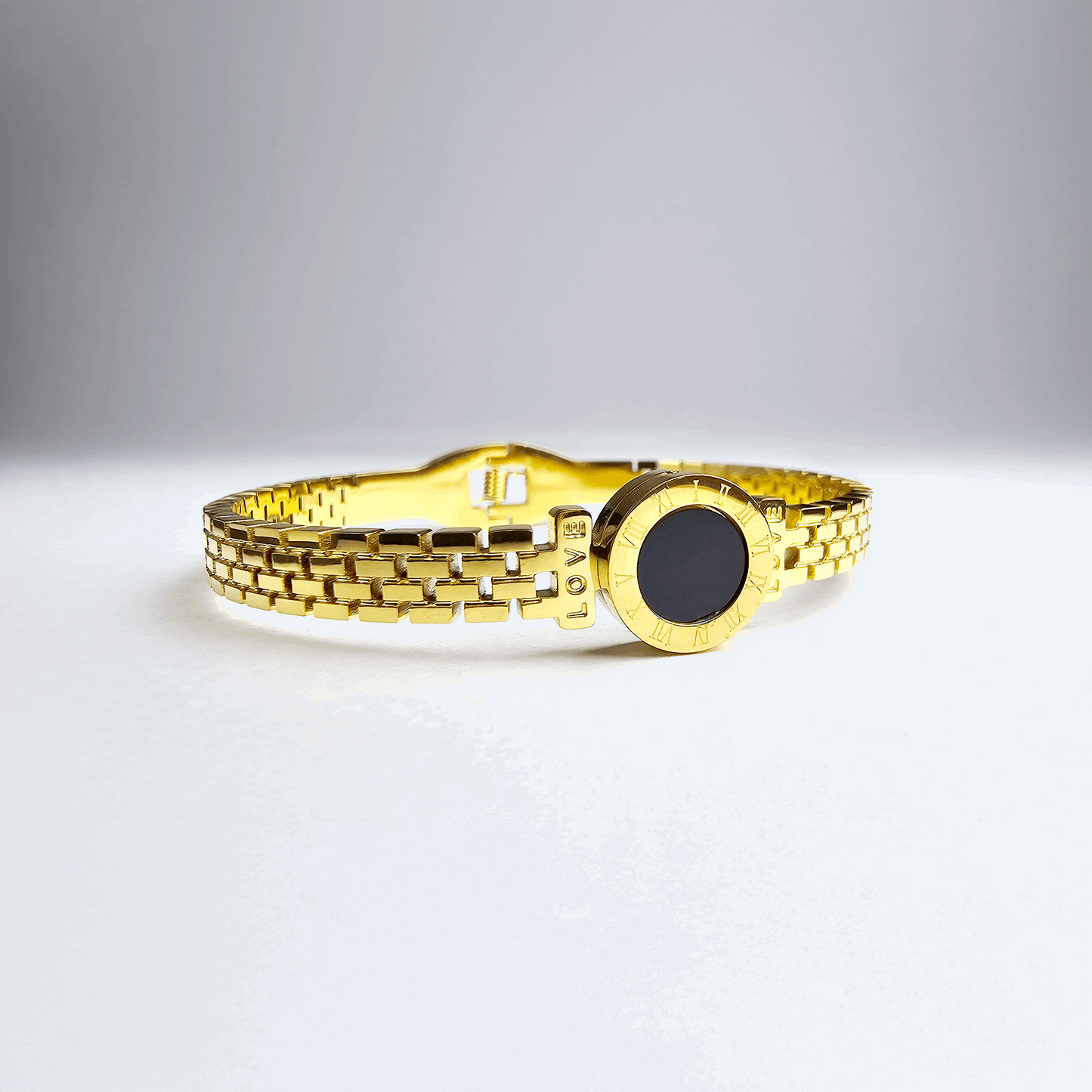 The Timeless Elegance Combo – Pendant, Bracelet & Hoop Earrings - Aagrah Jewels™