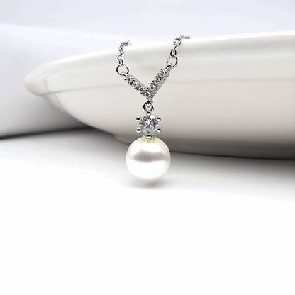 The Elegant Pearl & Diamond Pendant - Aagrah Jewels™