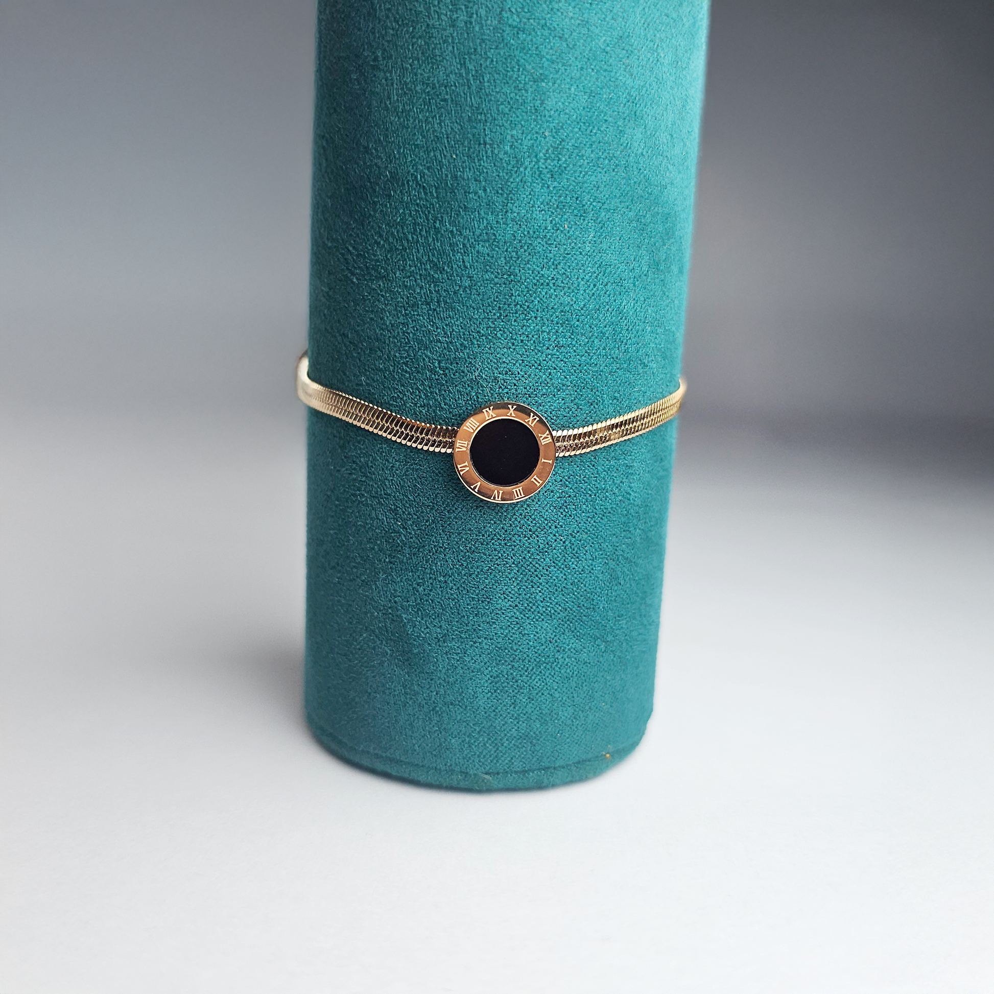 The Timeless Roman Numeral Bracelet - Aagrah Jewels™