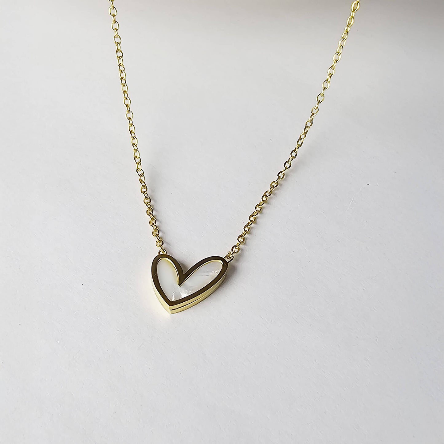 Amora Outline Heart Pendant