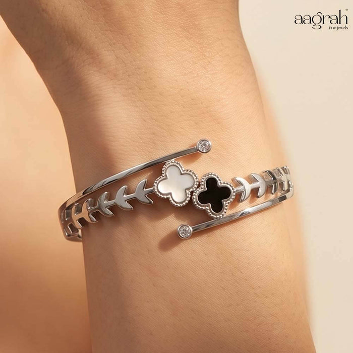 The Clover Luxe Bracelet