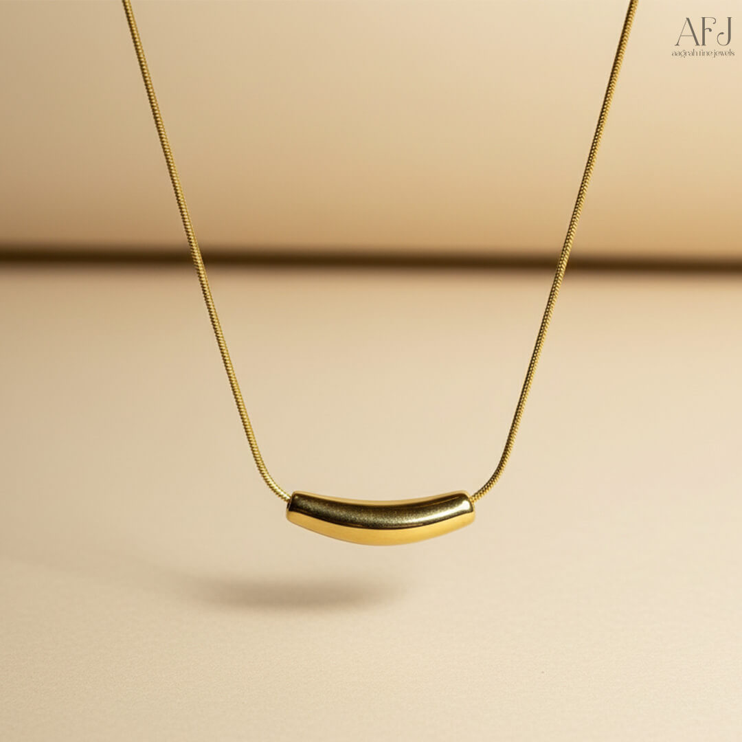 The Luxe Minimalist Teardrop Necklace