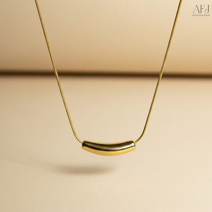 The Luxe Minimalist Teardrop Necklace