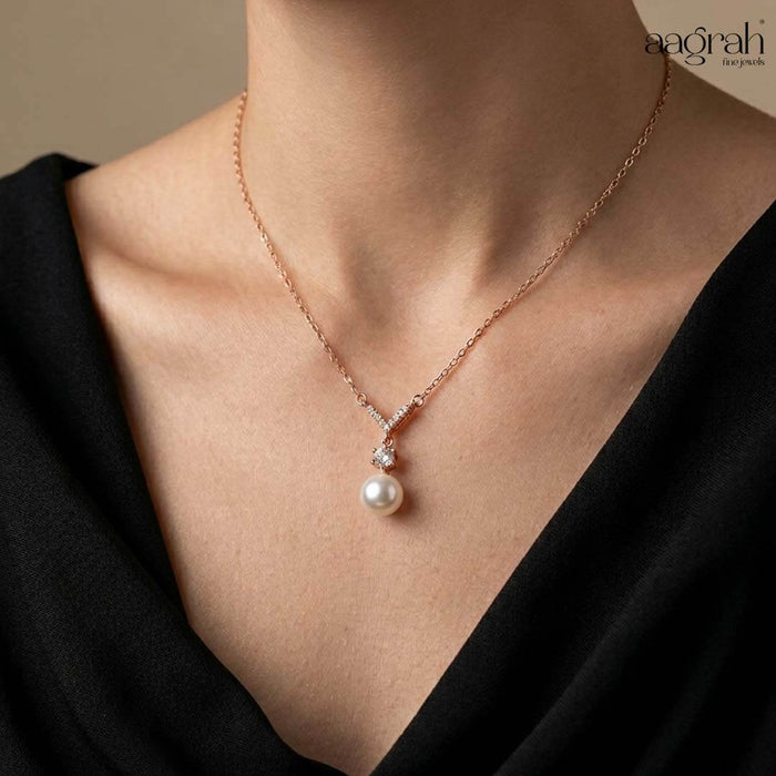 The Rose Gold Pearl & Diamond Pendant Necklace