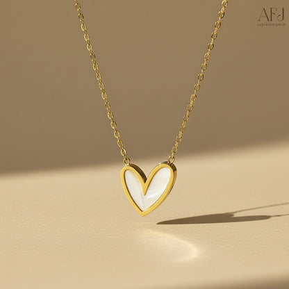 Amora Outline Heart Pendant Necklace