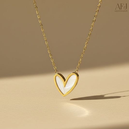 Amora Outline Heart Pendant