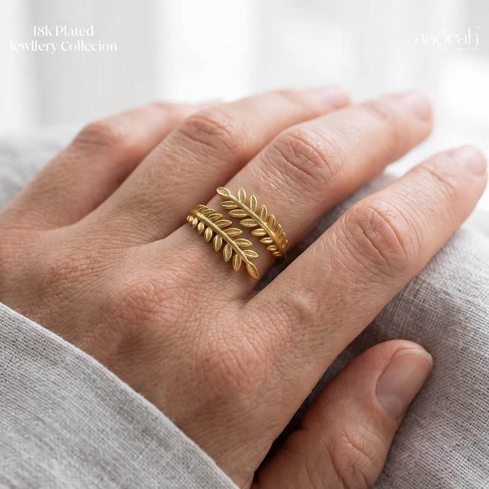 The Laurel Grace Adjustable Ring