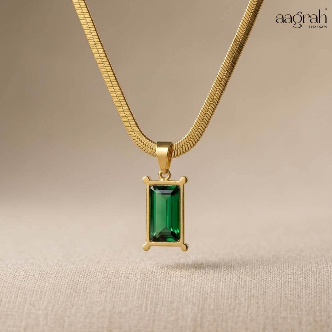 The Emerald Radiance Geometric Pendant Necklace