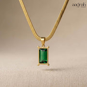The Emerald Radiance Geometric Pendant Necklace