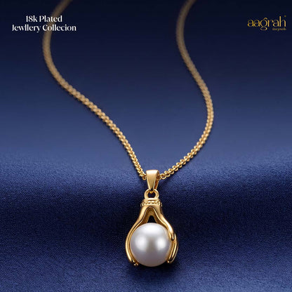 The Pearl Grace Necklace