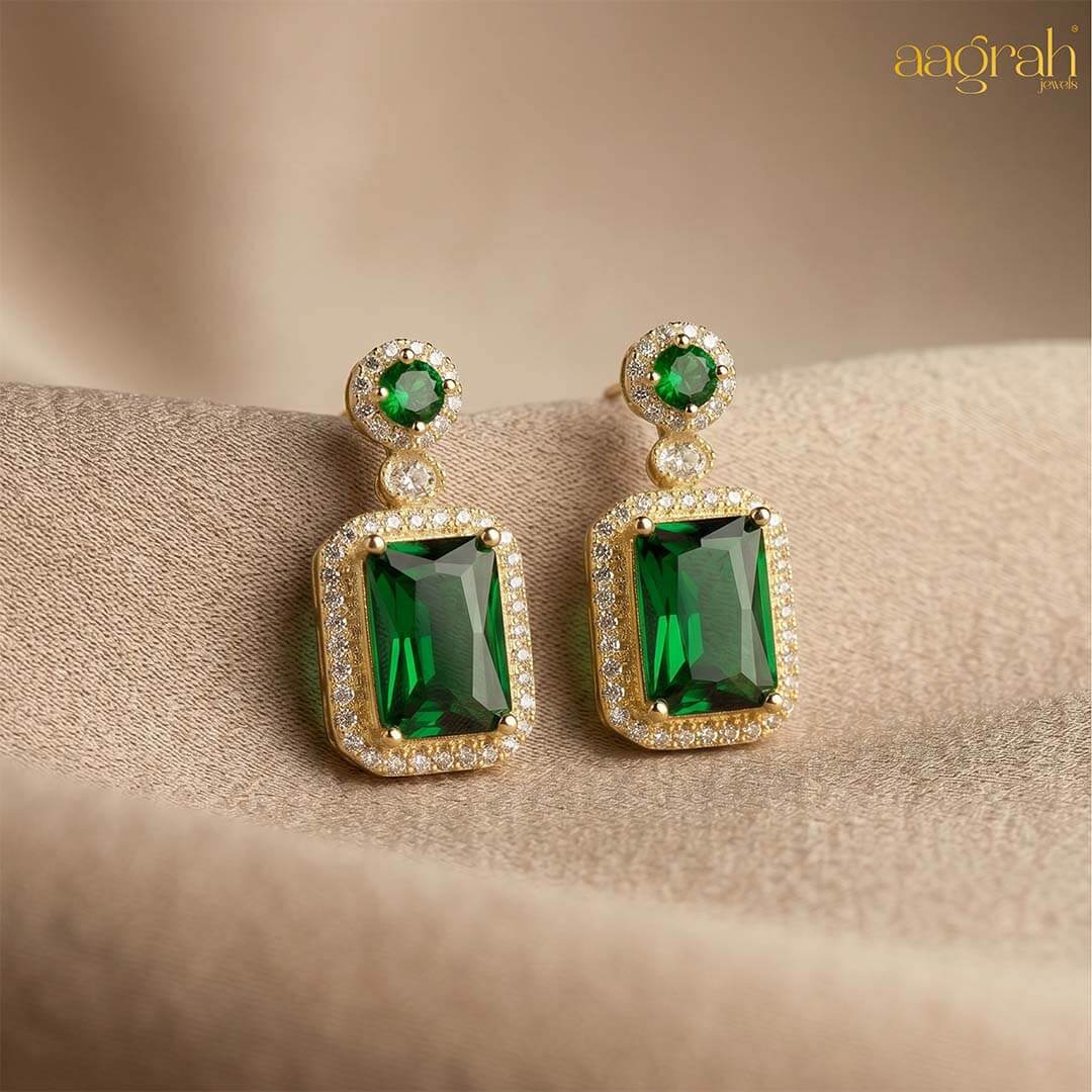 Gold-Plated Elegant Emerald Geometric Pendant Set