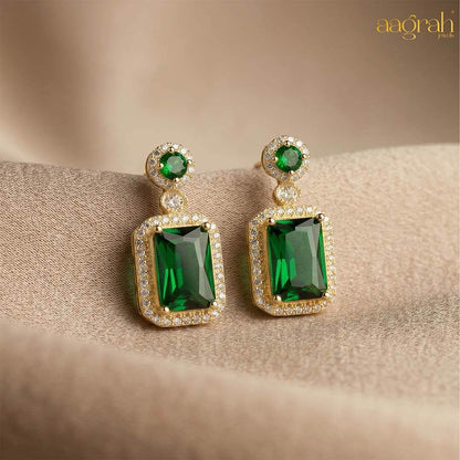 Gold-Plated Elegant Emerald Geometric Pendant Set