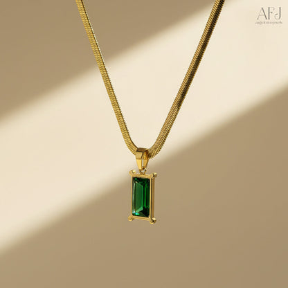 The Emerald Radiance Geometric Pendant Necklace