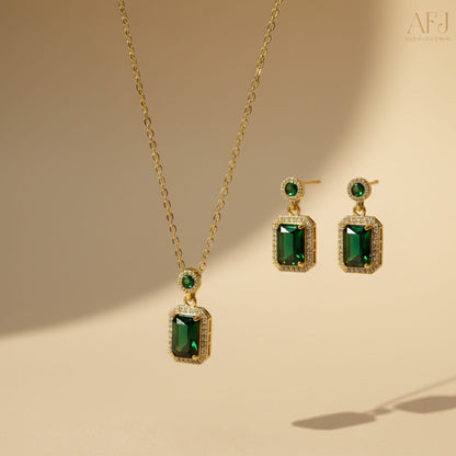 Gold-Plated Elegant Emerald Geometric Pendant Set