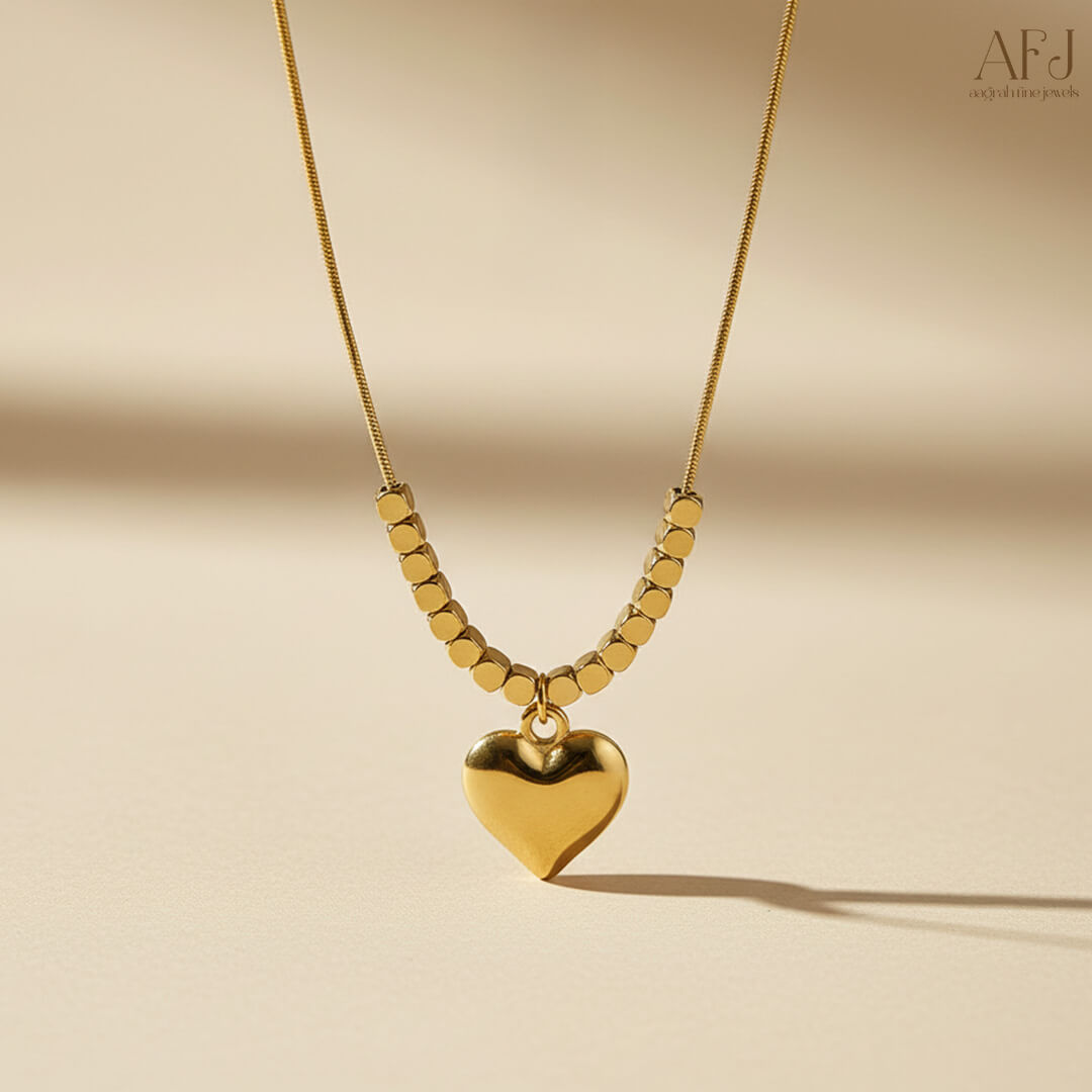 The Everlasting Heart Pendant Necklace