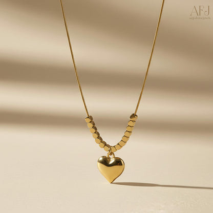 The Everlasting Heart Pendant Necklace