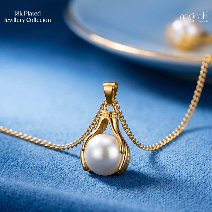 The Pearl Grace Necklace