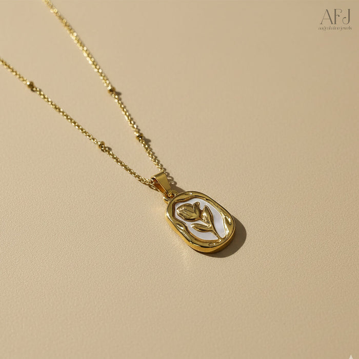 The Golden Bloom Pendant – Gold-Plated Rose Necklace